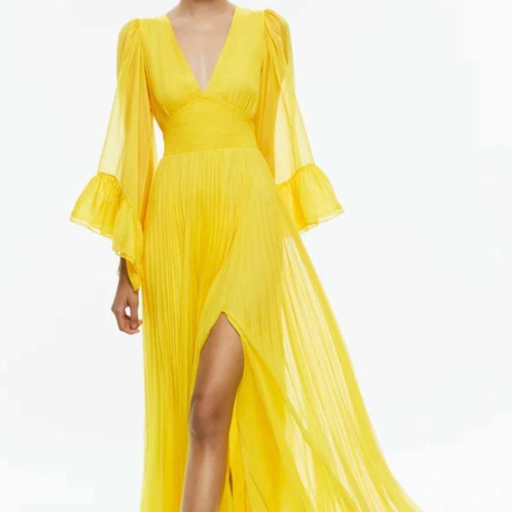 Alice + Olivia Yellow Long Sleeve Dress
